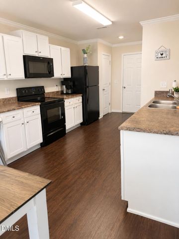 128 Steamboat Lane, Burlington, NC 27217