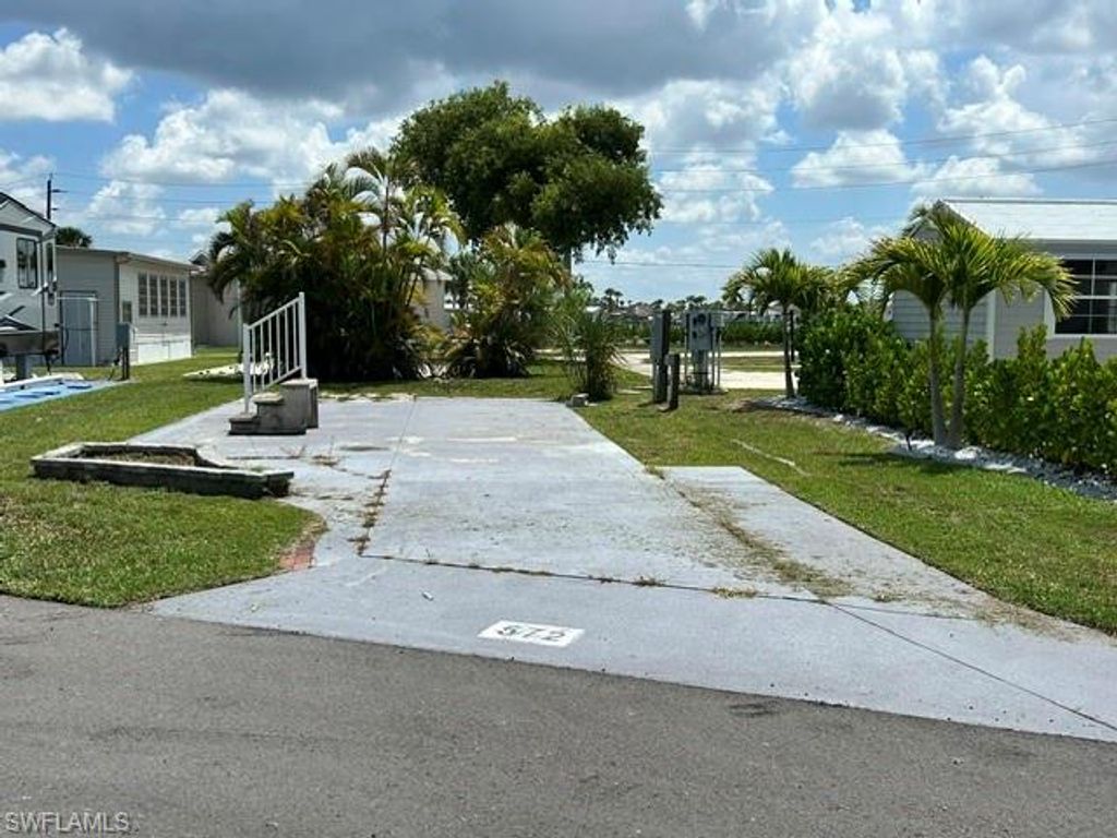 19681 Summerlin Rd 572, FORT MYERS, FL 33908 — exterior