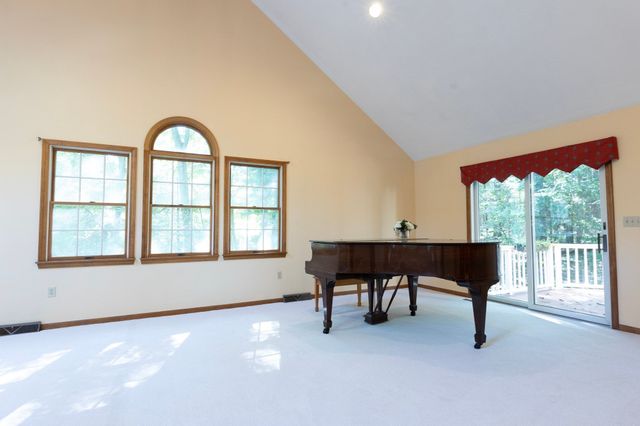 4 Mead Circle, Lexington, MA 02420