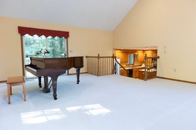 4 Mead Circle, Lexington, MA 02420