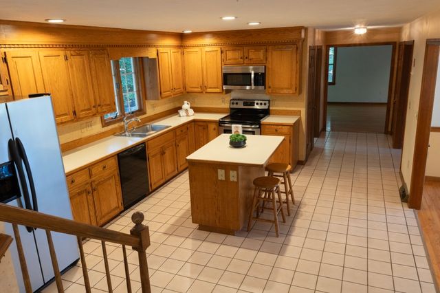 4 Mead Circle, Lexington, MA 02420