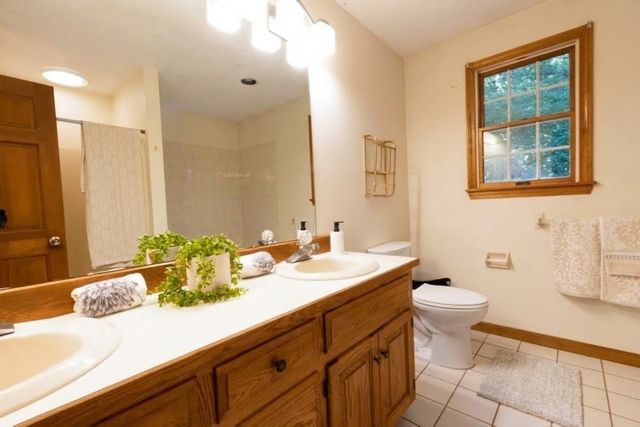 4 Mead Circle, Lexington, MA 02420