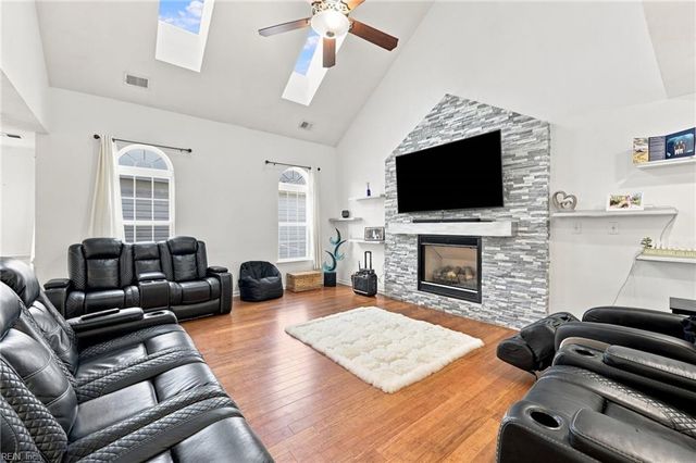 801 Aston PL, Chesapeake, VA 23322
