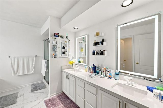 801 Aston PL, Chesapeake, VA 23322
