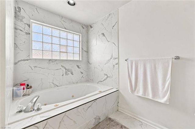 801 Aston PL, Chesapeake, VA 23322
