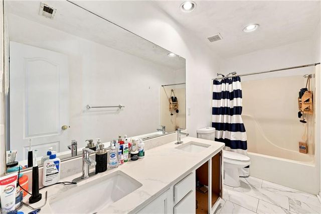 801 Aston PL, Chesapeake, VA 23322