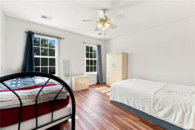 801 Aston PL, Chesapeake, VA 23322