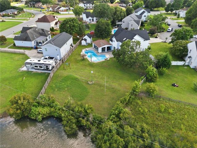 801 Aston PL, Chesapeake, VA 23322