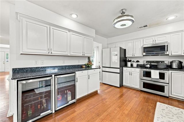 801 Aston PL, Chesapeake, VA 23322