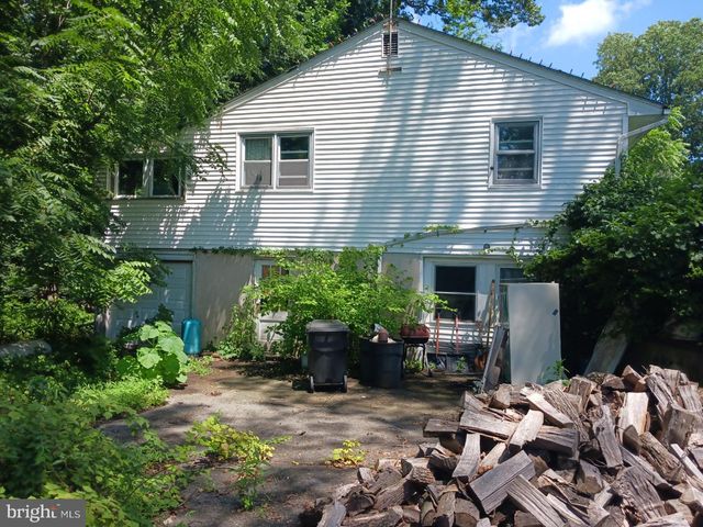 813 W KING RD, Malvern, PA 19355