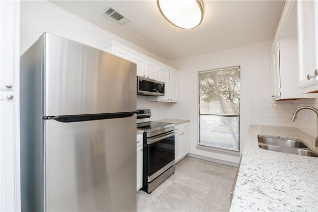 7217 Sparkle Sea Dr 2, Corpus Christi, TX 78412