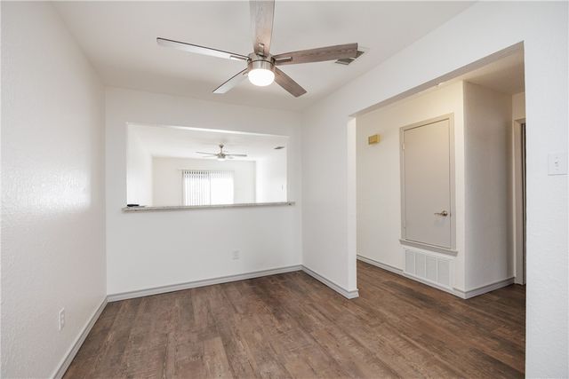 7217 Sparkle Sea Dr 2, Corpus Christi, TX 78412