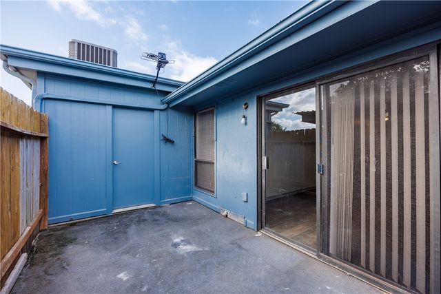 7217 Sparkle Sea Dr 2, Corpus Christi, TX 78412