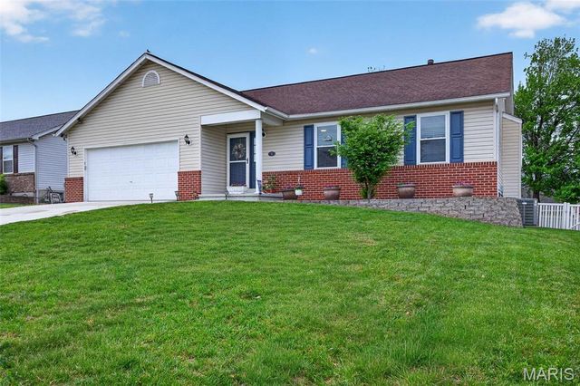 5 Covered Wagon Trail Court, St Peters, MO 63376