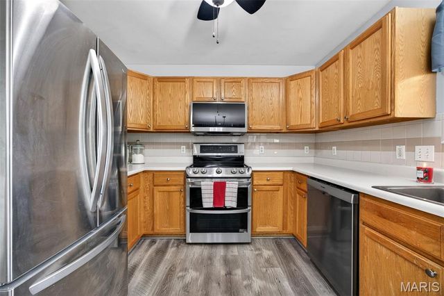 5 Covered Wagon Trail Court, St Peters, MO 63376