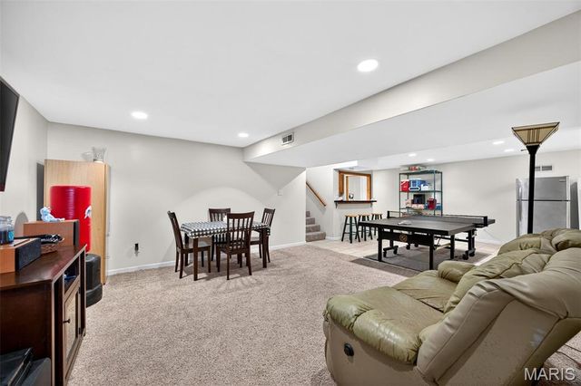 5 Covered Wagon Trail Court, St Peters, MO 63376
