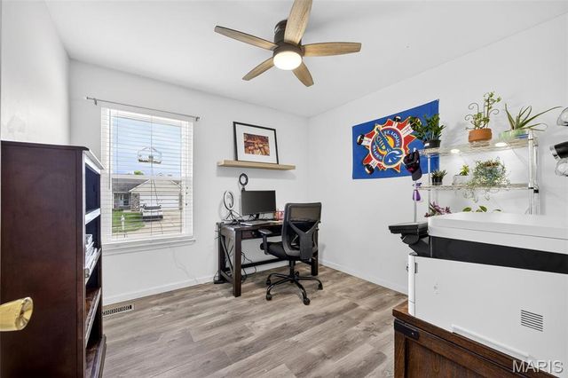 5 Covered Wagon Trail Court, St Peters, MO 63376