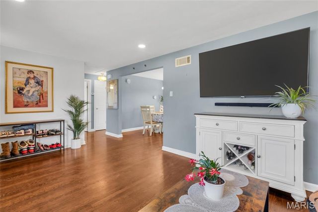 9955 Box Elder Court, St Louis, MO 63123