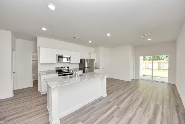 31035 Gayle Prairie Oaks Street, Waller, TX 77484
