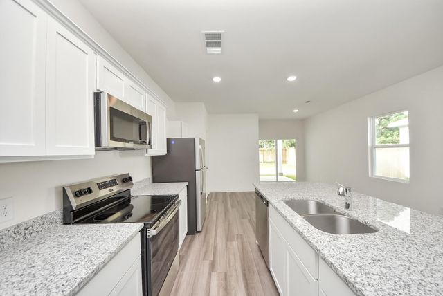 31035 Gayle Prairie Oaks Street, Waller, TX 77484