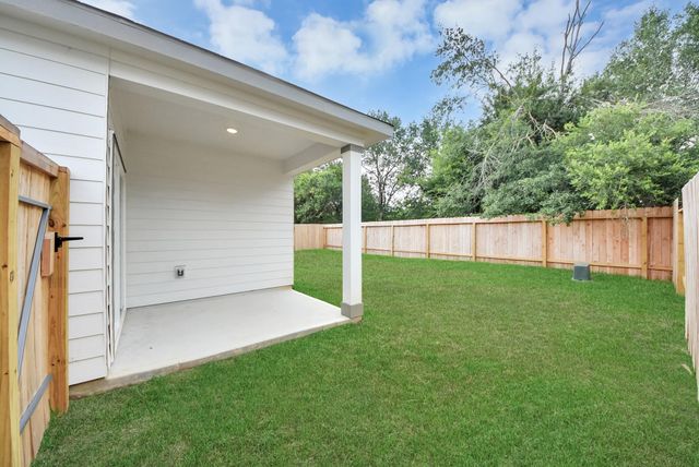 31035 Gayle Prairie Oaks Street, Waller, TX 77484