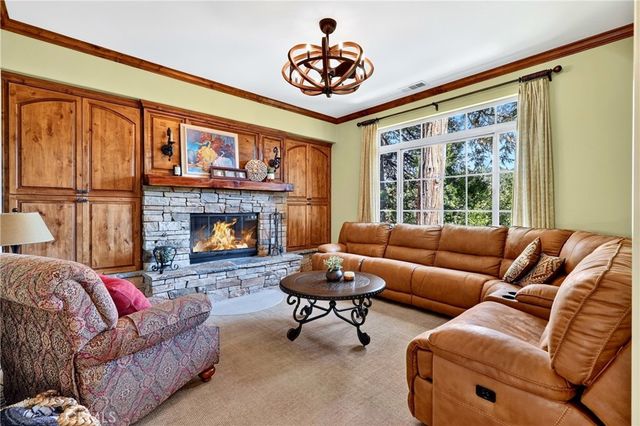 27360 Elmwood, Lake Arrowhead, CA 92352