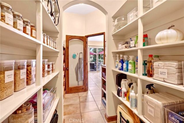 27360 Elmwood, Lake Arrowhead, CA 92352