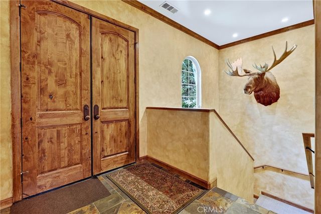 27360 Elmwood, Lake Arrowhead, CA 92352