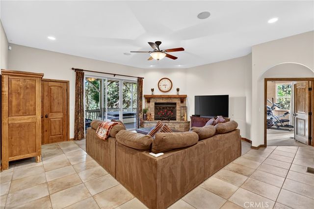 27360 Elmwood, Lake Arrowhead, CA 92352