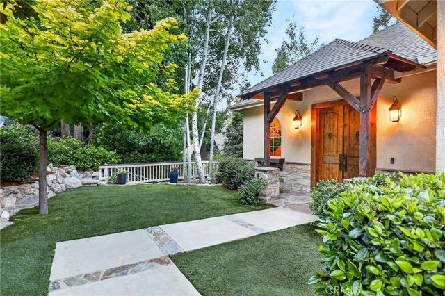 27360 Elmwood, Lake Arrowhead, CA 92352