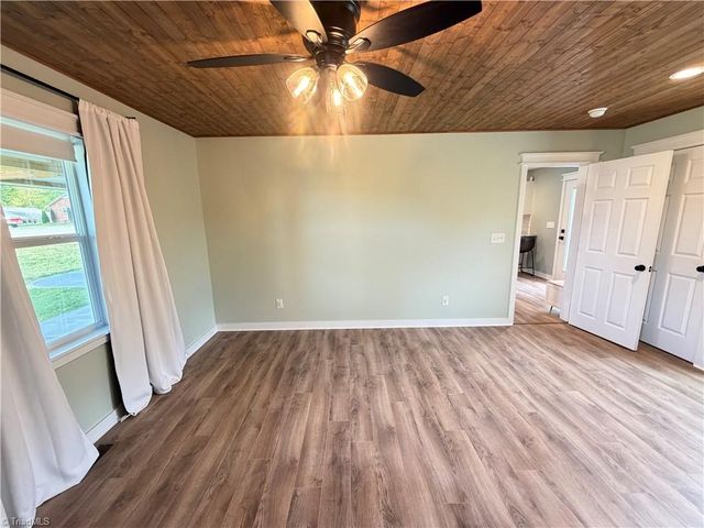 192 Shoals Road, Pinnacle, NC 27043