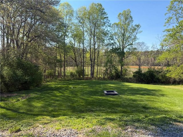 192 Shoals Road, Pinnacle, NC 27043