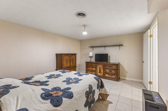 392 Feather Ridge Rd, Charlotte, TN 37036