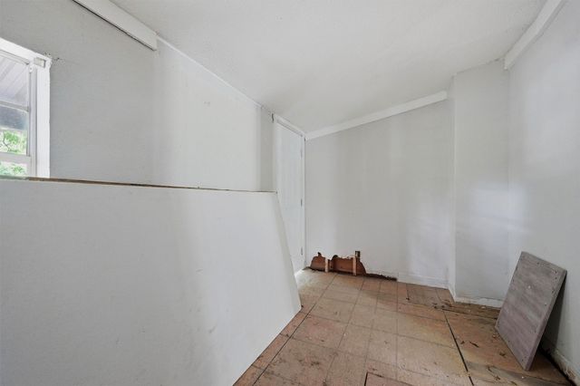 829 W Walker Street, Denison, TX 75020