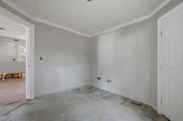 829 W Walker Street, Denison, TX 75020
