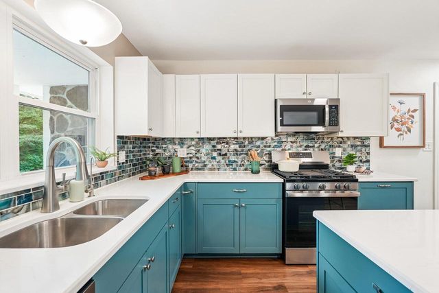 322 Porthamel COURT, Wales, WI 53183
