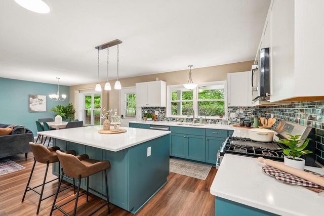 322 Porthamel COURT, Wales, WI 53183