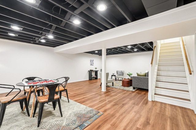 322 Porthamel COURT, Wales, WI 53183