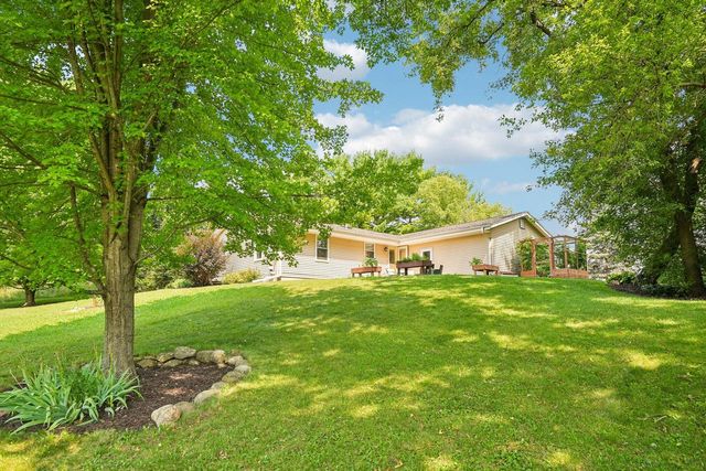 322 Porthamel COURT, Wales, WI 53183