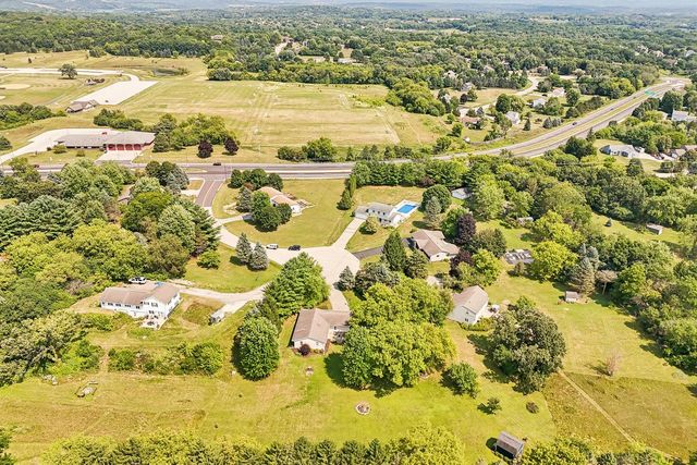 322 Porthamel COURT, Wales, WI 53183