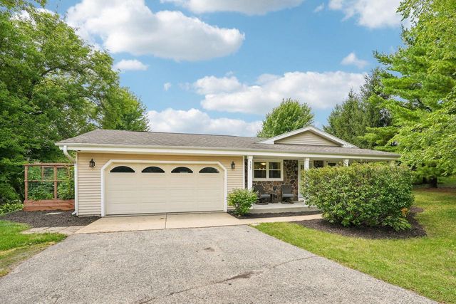 322 Porthamel COURT, Wales, WI 53183