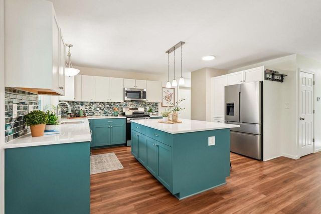 322 Porthamel COURT, Wales, WI 53183