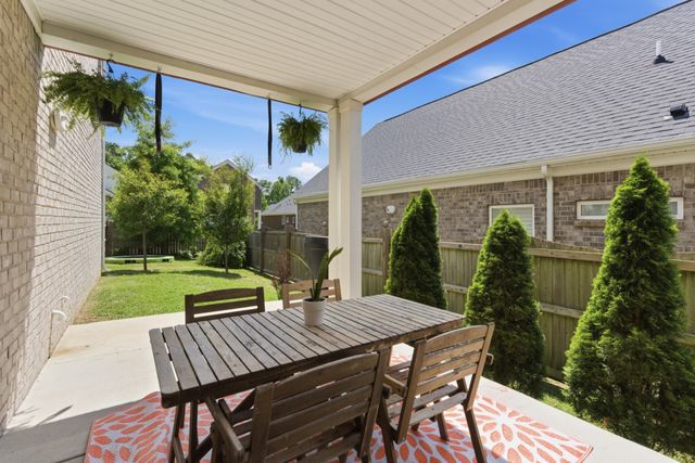 4161 Magnolia Farms Dr, Hermitage, TN 37076