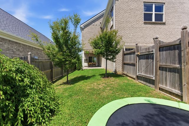 4161 Magnolia Farms Dr, Hermitage, TN 37076