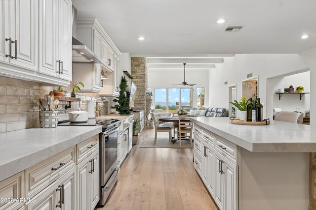 3800 E LINCOLN Drive 37, Phoenix, AZ 85018