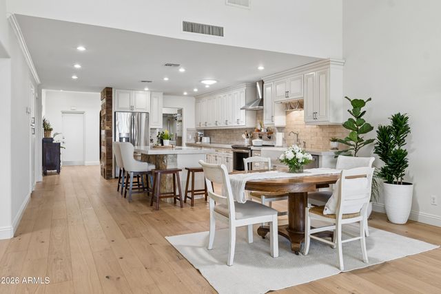 3800 E LINCOLN Drive 37, Phoenix, AZ 85018