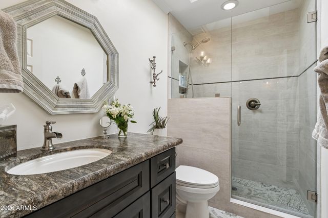 3800 E LINCOLN Drive 37, Phoenix, AZ 85018