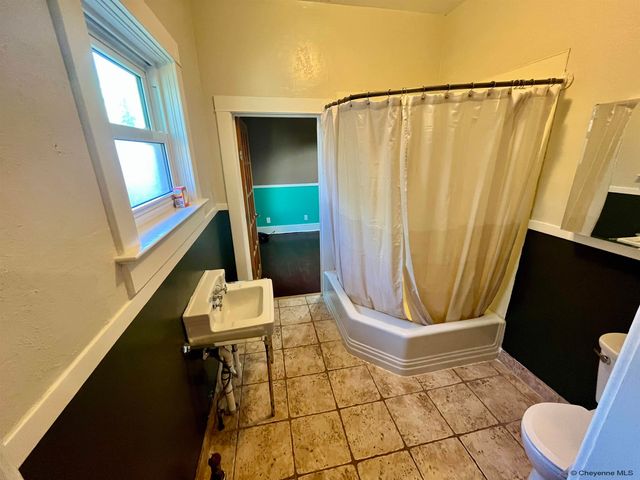 506 S 8TH ST, Laramie, WY 82070