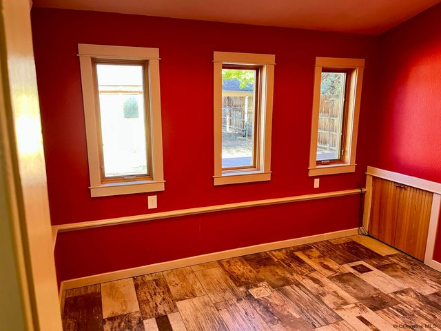506 S 8TH ST, Laramie, WY 82070