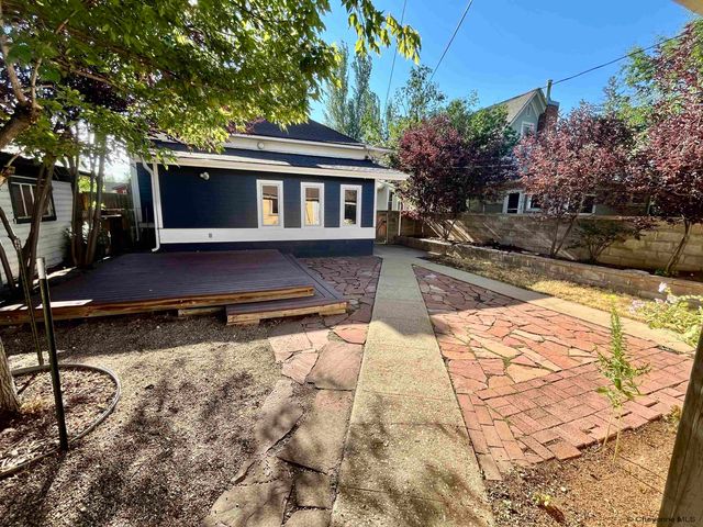 506 S 8TH ST, Laramie, WY 82070